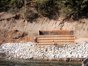 Construction of the Salt Flat bridge 